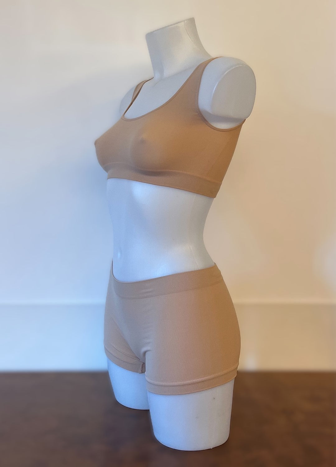 Coordinato brasserie donna con spalla larga e shorty donna, tutto in microfibra